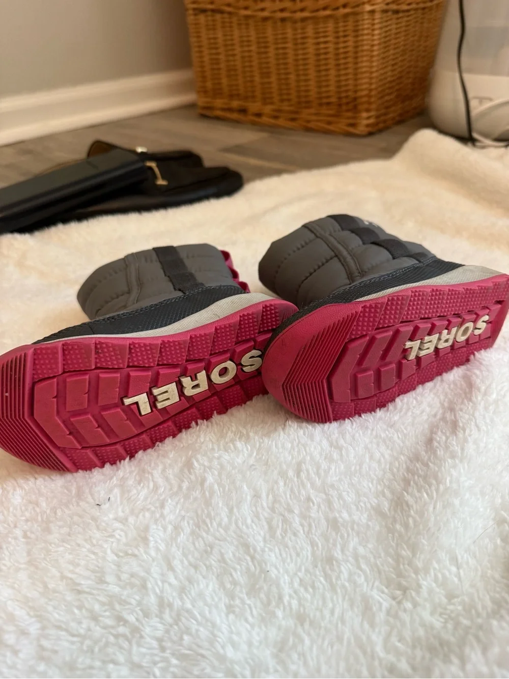 Sorel good used